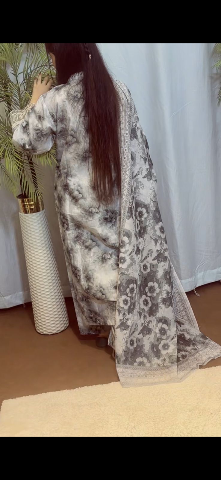 Floral Elegance – Premium Lawn 3 piece Ready to Wear Suit